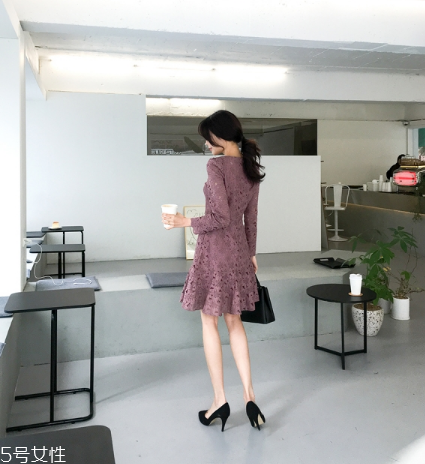 連衣裙搭配什么鞋子好看？處處散發(fā)迷人氣質