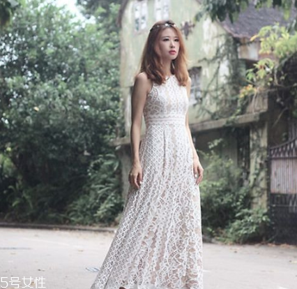 連衣裙搭配什么鞋子好看？處處散發(fā)迷人氣質