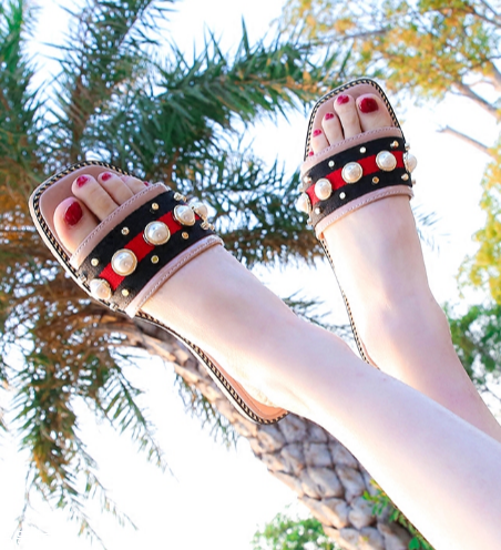 2022流行什么拖鞋？凹造型離不開它