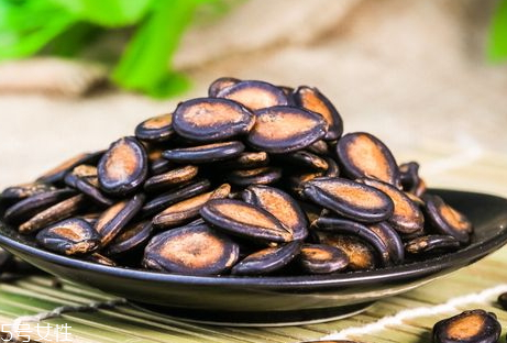 西瓜子和葵花籽哪個好 各有優(yōu)劣 西瓜子和葵花籽哪個好 各有優(yōu)劣