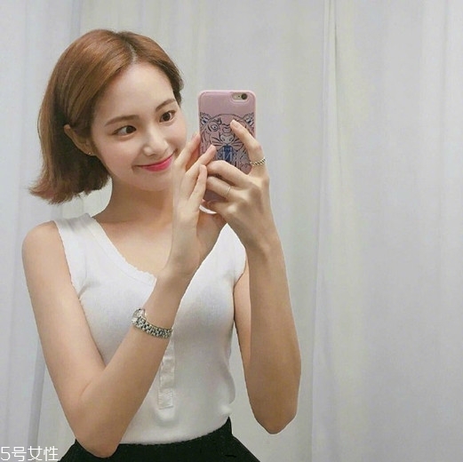 外翻短發(fā)適合什么臉型 2018外翻短發(fā)發(fā)型圖片 外翻短發(fā)適合什么臉型 2018外翻短發(fā)發(fā)型圖片