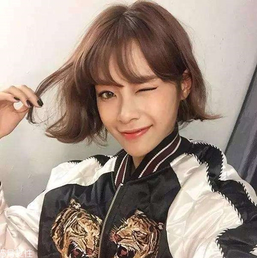 外翻短發(fā)適合什么臉型 2018外翻短發(fā)發(fā)型圖片 外翻短發(fā)適合什么臉型 2018外翻短發(fā)發(fā)型圖片