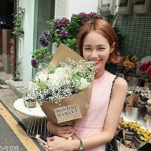 外翻短發(fā)適合什么臉型 2018外翻短發(fā)發(fā)型圖片 外翻短發(fā)適合什么臉型 2018外翻短發(fā)發(fā)型圖片