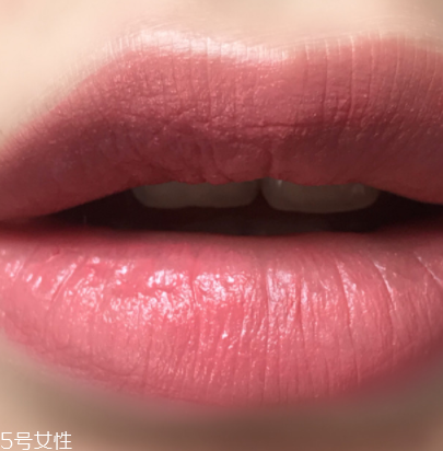 完美日記唇釉602是什么色 完美日記唇釉602上嘴圖片 完美日記唇釉602是什么色 完美日記唇釉602上嘴圖片