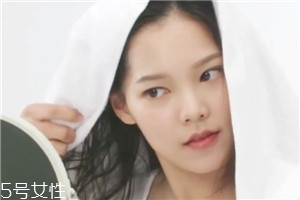 怎么吹頭發(fā)不毛躁 怎么吹頭發(fā)不翹 怎么吹頭發(fā)不毛躁 怎么吹頭發(fā)不翹