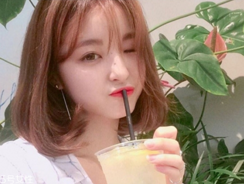 臉上有肉的女生適合什么發(fā)型 遮肉又修飾臉型的發(fā)型 臉上有肉的女生適合什么發(fā)型 遮肉又修飾臉型的發(fā)型