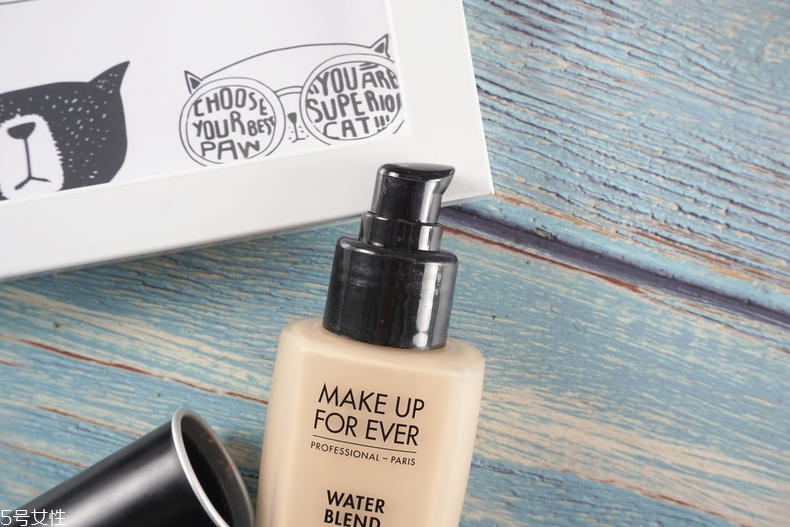 用水粉霜還用遮瑕嗎 臉部底妝的涂抹順序 用水粉霜還用遮瑕嗎 臉部底妝的涂抹順序