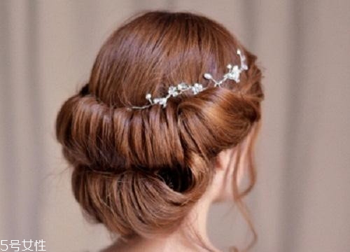 圓臉新娘發(fā)型2018圖片 任何臉型新娘發(fā)型圖片大全 圓臉新娘發(fā)型2018圖片 任何臉型新娘發(fā)型圖片大全