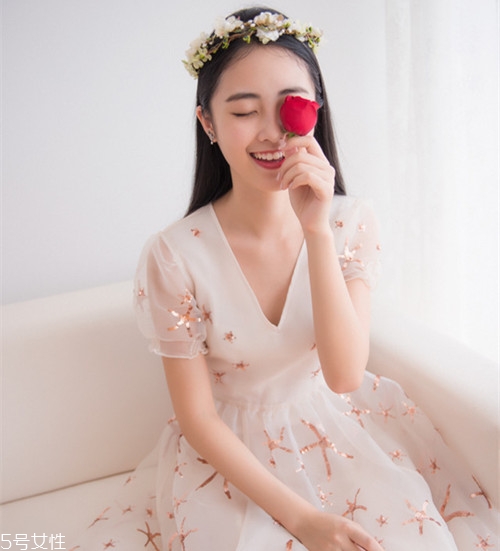 圓臉新娘發(fā)型2018圖片 任何臉型新娘發(fā)型圖片大全 圓臉新娘發(fā)型2018圖片 任何臉型新娘發(fā)型圖片大全