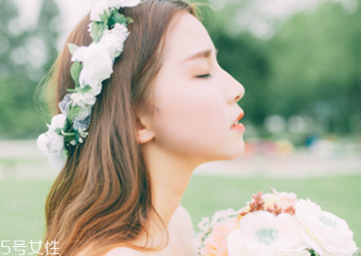 2022年最流行顯白發(fā)色 2022頭發(fā)顏色大全圖片 2022年最流行顯白發(fā)色 2022頭發(fā)顏色大全圖片