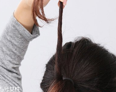 學(xué)生怎么扎馬尾有氣質(zhì) 簡單又漂亮學(xué)生馬尾辮扎法 學(xué)生怎么扎馬尾有氣質(zhì) 簡單又漂亮學(xué)生馬尾辮扎法