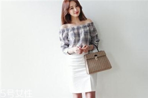 高腰短裙怎么搭配上衣？高腰短裙搭配上衣圖片