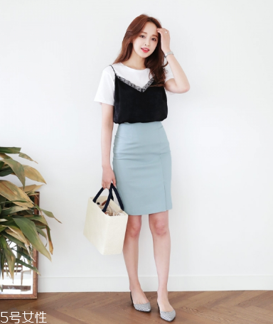 高腰短裙怎么搭配上衣？高腰短裙搭配上衣圖片