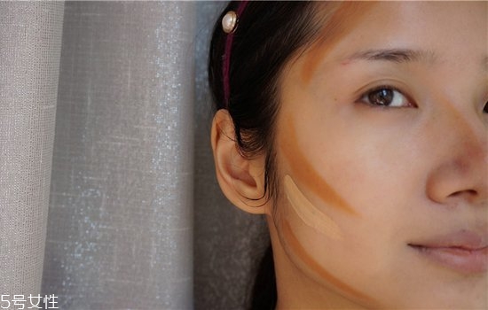 修容粉和修容膏哪種適合新手 修容粉和修容膏的優(yōu)缺點 修容粉和修容膏哪種適合新手 修容粉和修容膏的優(yōu)缺點