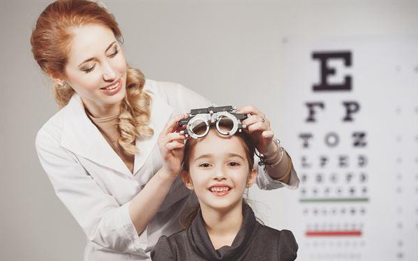 斜視是什么意思 斜視帶來生活的影響 斜視是什么意思 斜視帶來生活的影響