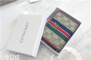 錢包軟皮好還是硬皮好？錢包皮質(zhì)軟硬對(duì)比