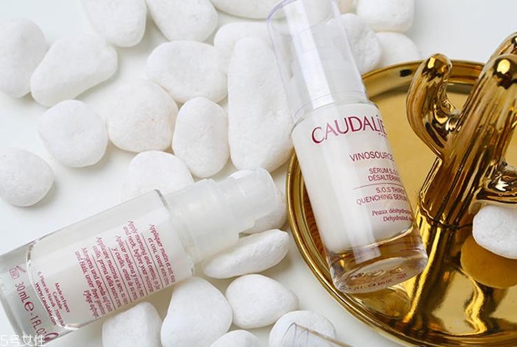 保濕精華哪個好用 2022補水保濕精華液排行 保濕精華哪個好用 2022補水保濕精華液排行