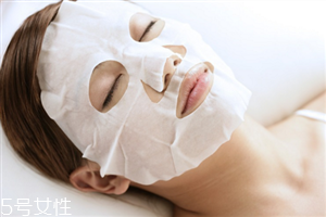 片狀面膜和泥狀面膜哪個(gè)好 泥狀面膜和片狀面膜的不同 片狀面膜和泥狀面膜哪個(gè)好 泥狀面膜和片狀面膜的不同