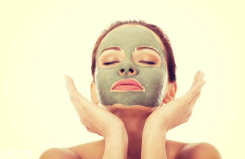自制面膜和買的面膜哪個(gè)好 自制面膜和買的面膜的區(qū)別 自制面膜和買的面膜哪個(gè)好 自制面膜和買的面膜的區(qū)別