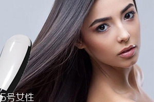 直發(fā)梳怎么用？直發(fā)梳使用步驟