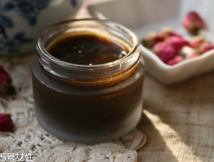紅糖面膜祛斑靠譜嗎 用紅糖怎么做面膜 紅糖面膜祛斑靠譜嗎 用紅糖怎么做面膜