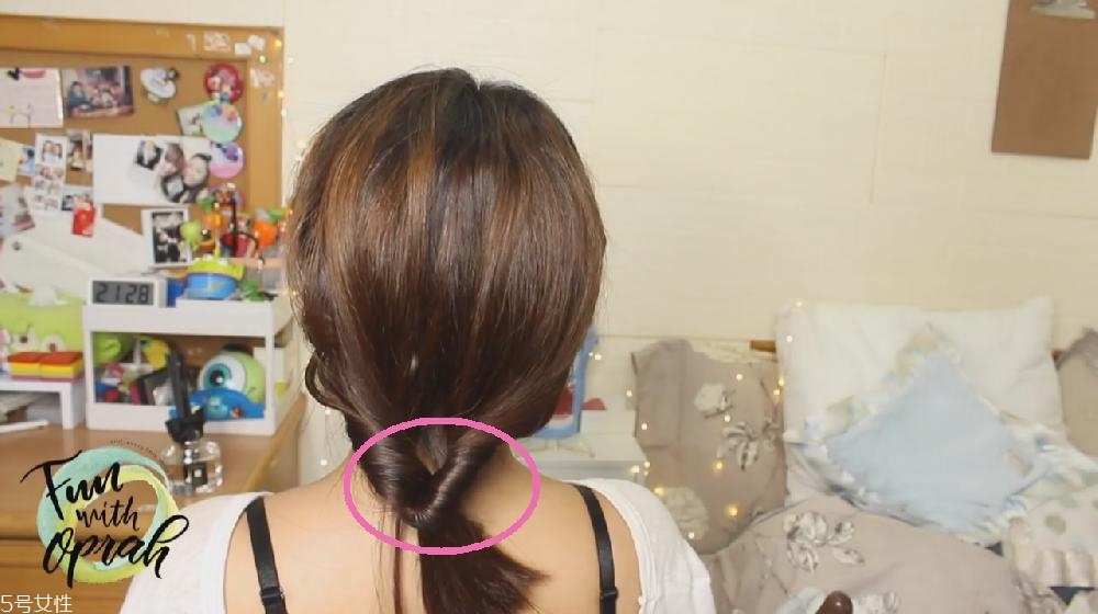 扎馬尾怎么帶發(fā)帶 怎么用發(fā)帶扎馬尾 扎馬尾怎么帶發(fā)帶 怎么用發(fā)帶扎馬尾