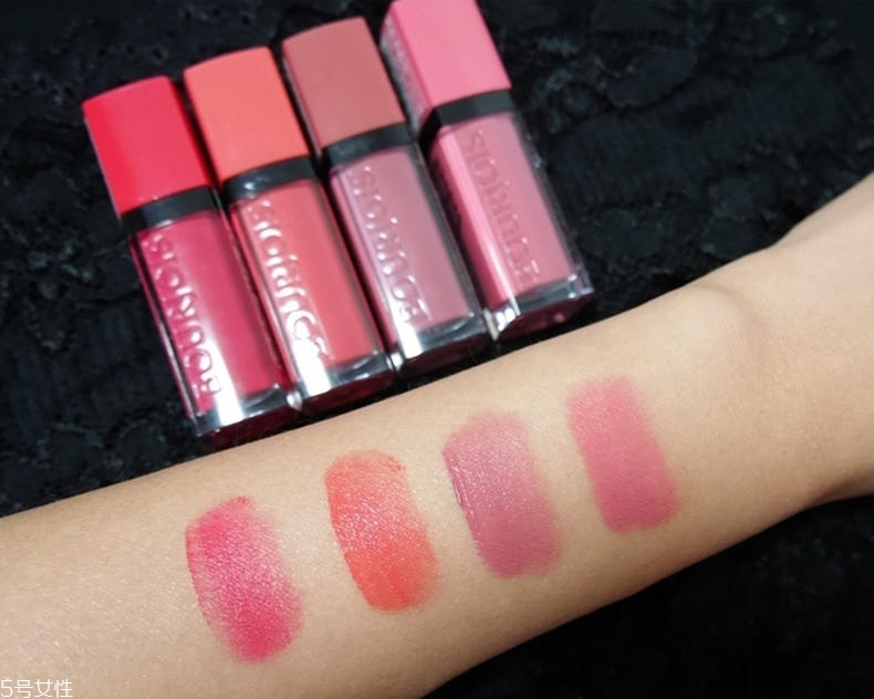 妙巴黎天鵝絨唇釉哪個色好看 4款日常色號對比試色 妙巴黎天鵝絨唇釉哪個色好看 4款日常色號對比試色