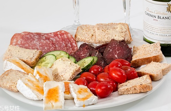 男人胡須長得慢怎么辦 留胡子把握4個關鍵 男人胡須長得慢怎么辦 留胡子把握4個關鍵