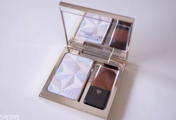 2022修容盤排行榜前十名 超好用修容盤打造立體混血顏 2022修容盤排行榜前十名 超好用修容盤打造立體混血顏