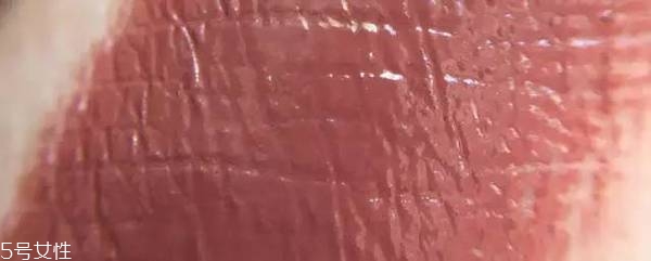 阿瑪尼紅管501和黑管501哪個(gè)好看 阿瑪尼唇釉怎么選購(gòu) 阿瑪尼紅管501和黑管501哪個(gè)好看 阿瑪尼唇釉怎么選購(gòu)