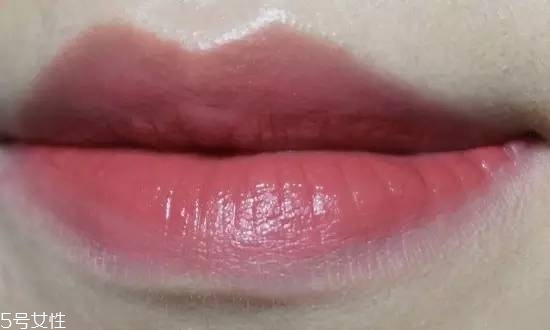 阿瑪尼紅管501和黑管501哪個(gè)好看 阿瑪尼唇釉怎么選購(gòu) 阿瑪尼紅管501和黑管501哪個(gè)好看 阿瑪尼唇釉怎么選購(gòu)