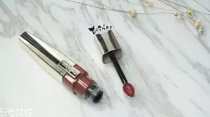 黃皮適合臟橘色嗎 hm臟橘色口紅試色 黃皮適合臟橘色嗎 hm臟橘色口紅試色