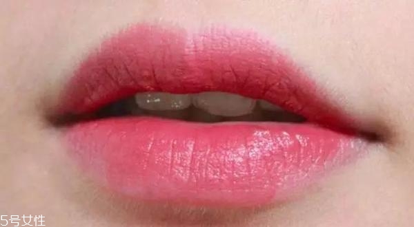 阿瑪尼紅管501和黑管501哪個(gè)好看 阿瑪尼唇釉怎么選購(gòu) 阿瑪尼紅管501和黑管501哪個(gè)好看 阿瑪尼唇釉怎么選購(gòu)