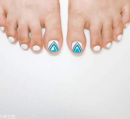夏季腳部個(gè)性美甲圖片大全 最新腳指甲款式圖片2022 夏季腳部個(gè)性美甲圖片大全 最新腳指甲款式圖片2022