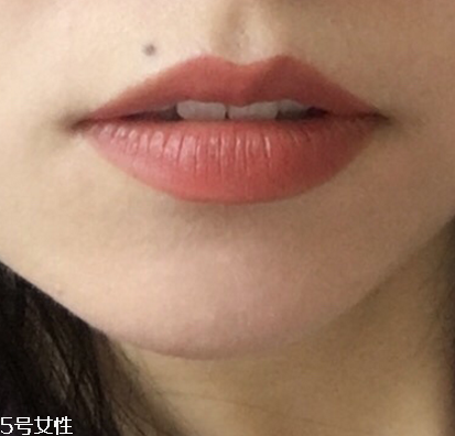 besame火柴盒口紅怎么樣 besame火柴盒口紅試色 besame火柴盒口紅怎么樣 besame火柴盒口紅試色