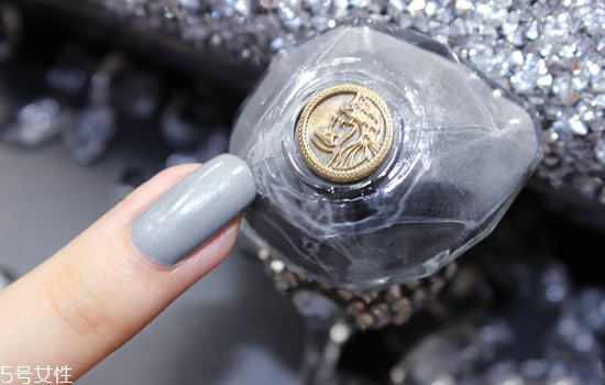 人魚之水指甲油健康嗎 人魚之水指甲油多少錢一只 人魚之水指甲油健康嗎 人魚之水指甲油多少錢一只