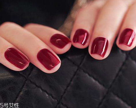 水性指甲油怎么識別優(yōu)劣 水性指甲油的識別方法 水性指甲油怎么識別優(yōu)劣 水性指甲油的識別方法