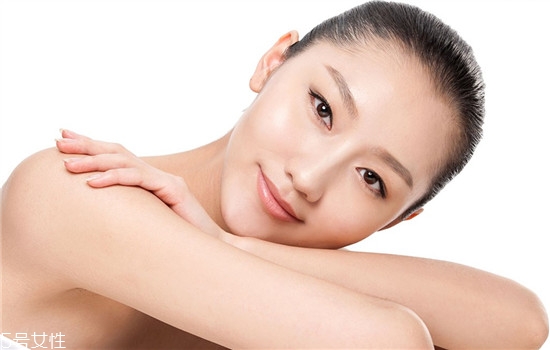 百雀羚的護(hù)膚品怎么樣 百雀羚哪個(gè)系列補(bǔ)水保濕最好 百雀羚的護(hù)膚品怎么樣 百雀羚哪個(gè)系列補(bǔ)水保濕最好