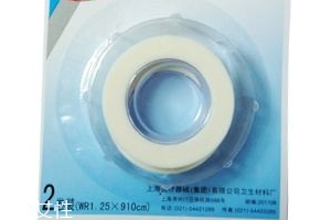醫(yī)用膠布留下的膠痕怎么去除？