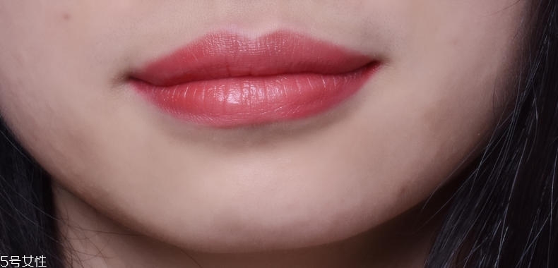 厚嘴唇怎么畫出小清新唇妝 厚嘴唇畫唇妝的技巧 厚嘴唇怎么畫出小清新唇妝 厚嘴唇畫唇妝的技巧