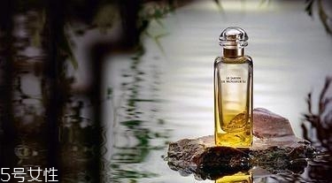 香奈兒5號像花露水嗎 哪款六神露水像香奈兒5號 香奈兒5號像花露水嗎 哪款六神露水像香奈兒5號