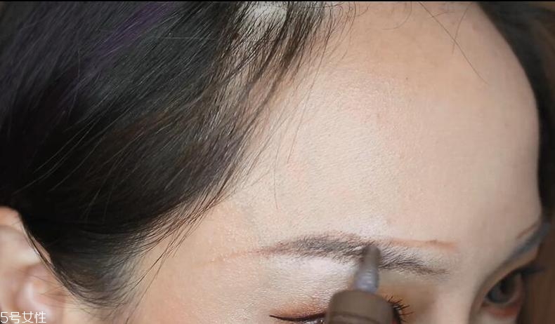 亞洲人怎么畫歐美妝 亞洲妹紙適用的歐美妝容教程 亞洲人怎么畫歐美妝 亞洲妹紙適用的歐美妝容教程