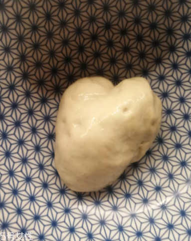 自制涼皮的簡單做法 超詳細(xì)自制涼皮方法 自制涼皮的簡單做法 超詳細(xì)自制涼皮方法