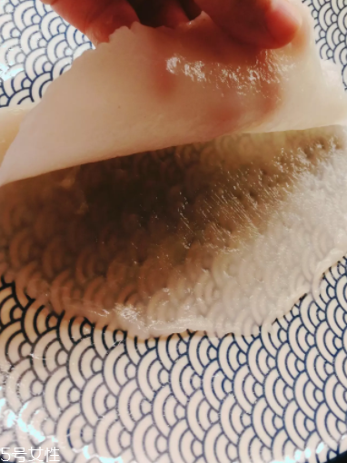 自制涼皮的簡單做法 超詳細(xì)自制涼皮方法 自制涼皮的簡單做法 超詳細(xì)自制涼皮方法