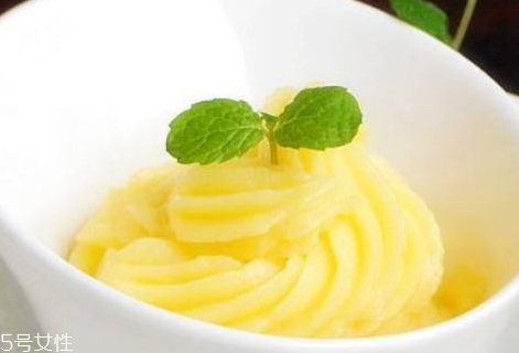 蛋黃醬熱量高嗎 蛋黃醬的營(yíng)養(yǎng)價(jià)值 蛋黃醬熱量高嗎 蛋黃醬的營(yíng)養(yǎng)價(jià)值