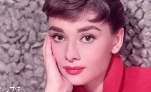 2022適合春夏的口紅顏色排行 春夏口紅推薦 2022適合春夏的口紅顏色排行 春夏口紅推薦