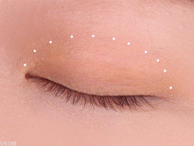 撞色妝容怎么畫比較日常 有趣的夏日撞色妝容教程 撞色妝容怎么畫比較日常 有趣的夏日撞色妝容教程