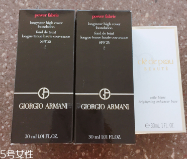 阿瑪尼權(quán)利粉底液用什么上 阿瑪尼權(quán)利粉底液使用方法 阿瑪尼權(quán)利粉底液用什么上 阿瑪尼權(quán)利粉底液使用方法