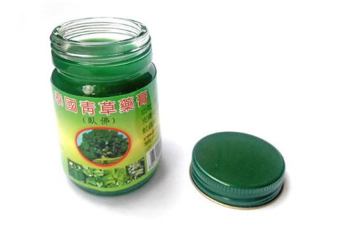 青草藥膏能驅(qū)蚊嗎 青草膏可以治痱子嗎 青草藥膏能驅(qū)蚊嗎 青草膏可以治痱子嗎