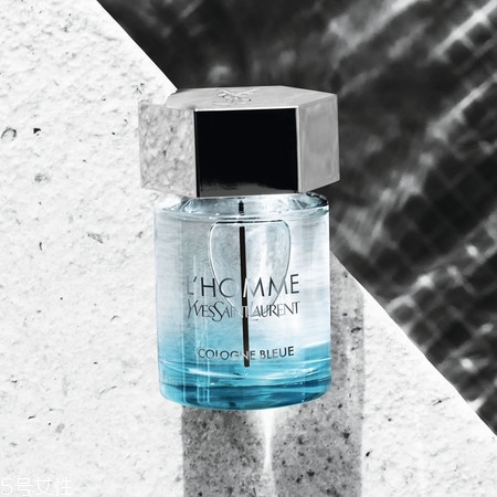 藍色瓶子的男士香水有哪些 2022適合春夏的香水男士 藍色瓶子的男士香水有哪些 2022適合春夏的香水男士